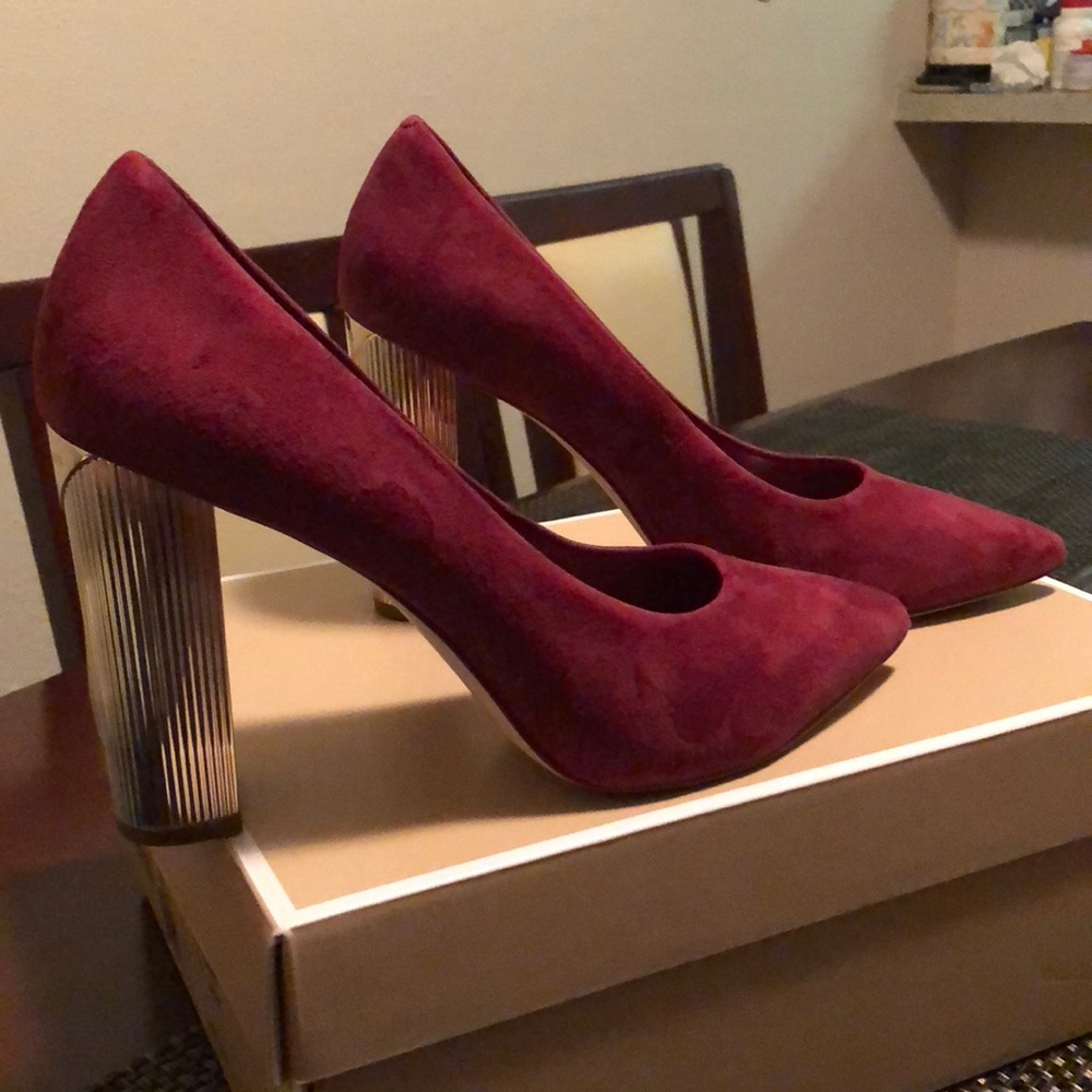 Michael Kors Paloma Suede Pumps red/burgundy 6.5